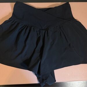 Aerie OFFLINE Flowy Athletic Skort Black Size Small Petitie Tennis Activewear